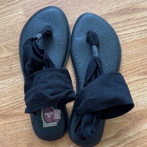 Sanuk Black Women's Sandals